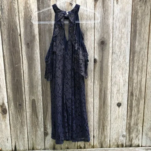 Francesca’s Navy and Gold Lace Cold Shoulder Midi Dress Large - Picture 8 of 12